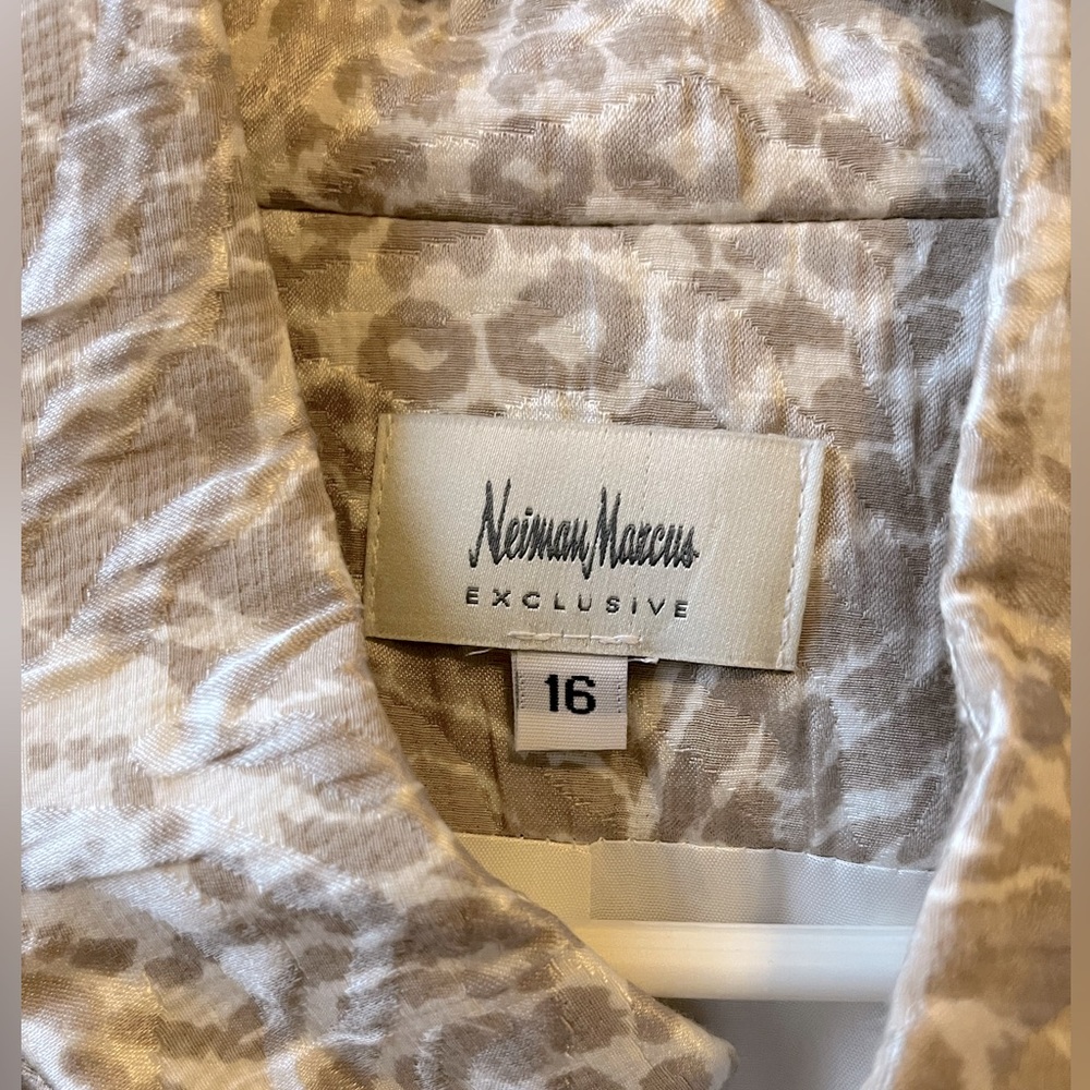 Neiman Marcus Women’s long jacket Never Worn